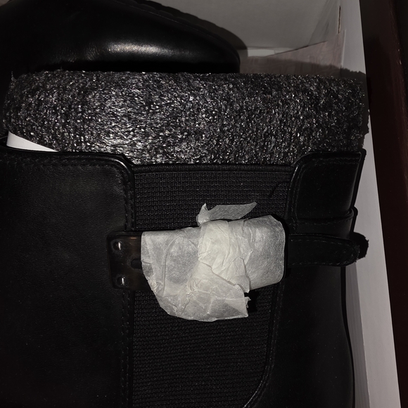 Black Ankle Boots. - Picture 2 of 4